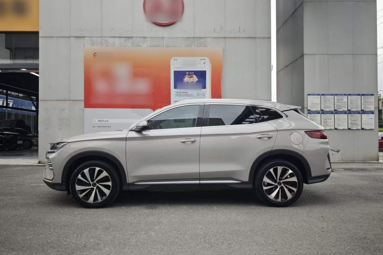 Used BYD Song PLUS New Energy 2024 HONOR Edition DM-i 110km Flagship PLUS Exterior 4