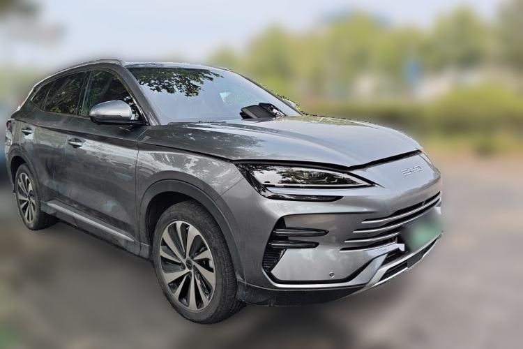 Used BYD Song PLUS New Energy 2024 HONOR Edition DM-i 110km Flagship PLUS Front Right 45 Deg