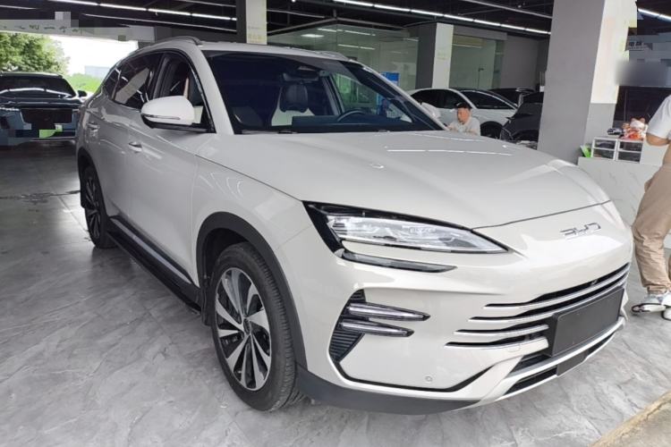 Used BYD Song PLUS New Energy 2024 HONOR Edition DM-i 110km Flagship PLUS Front Right 45 Deg