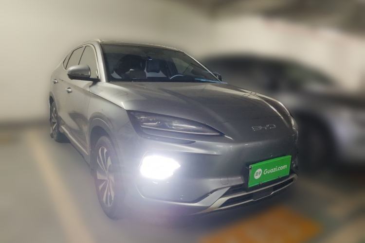 Used BYD Song PLUS New Energy 2024 Honor Edition EV 520km Flagship Model Front Right 45 Deg