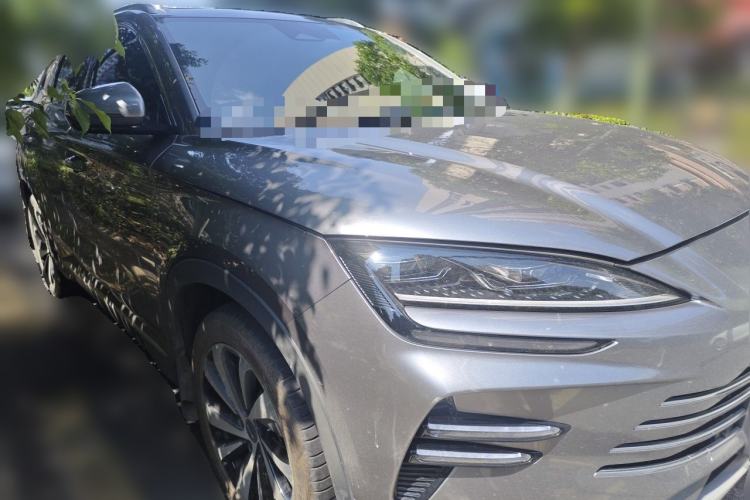 Used BYD Song PLUS New Energy 2024 HONOR Edition DM-i 110km Flagship PLUS Front Right 45 Deg