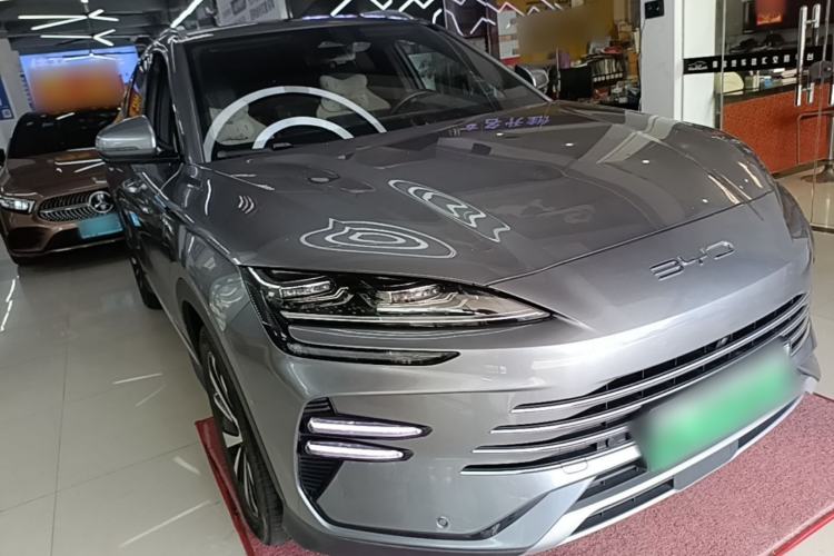 Used BYD Song PLUS New Energy 2024 HONOR Edition DM-i 110km Flagship PLUS Front Right 45 Deg