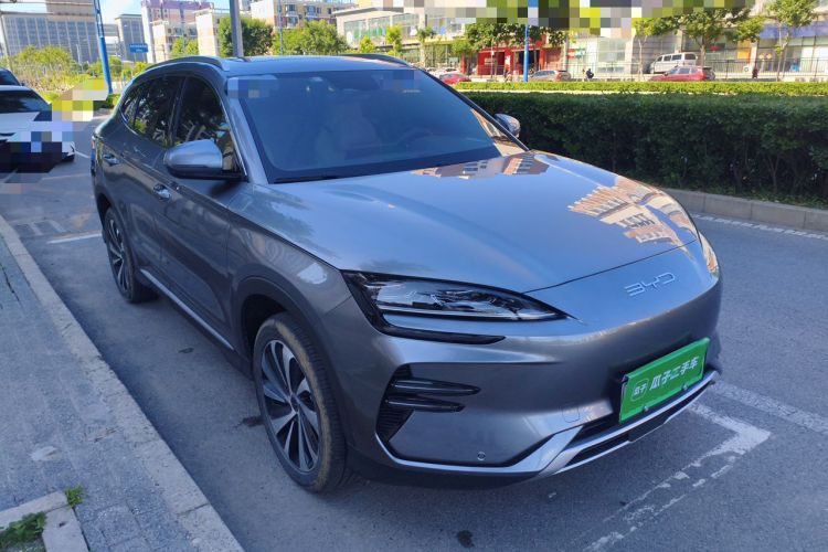 Used BYD Song PLUS New Energy 2024 Honor Edition EV 520km Luxury Model Front Right 45 Deg