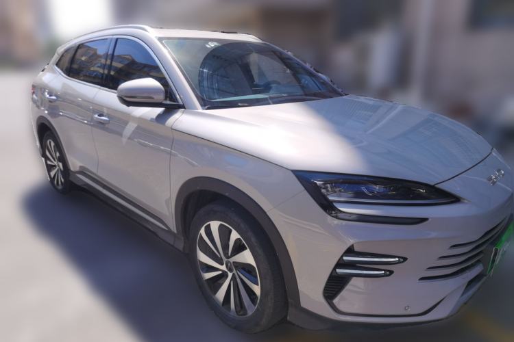 Used BYD Song PLUS New Energy 2024 HONOR Edition DM-i 110km Flagship Model Front Right 45 Deg