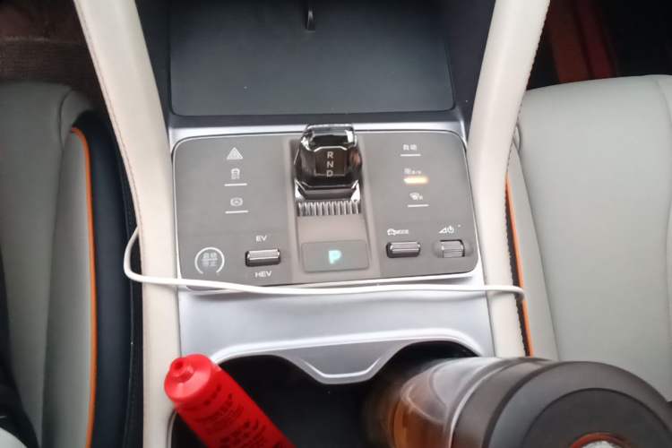 Used BYD Song PLUS New Energy 2024 HONOR Edition DM-i 110km Flagship Model Gear Lever