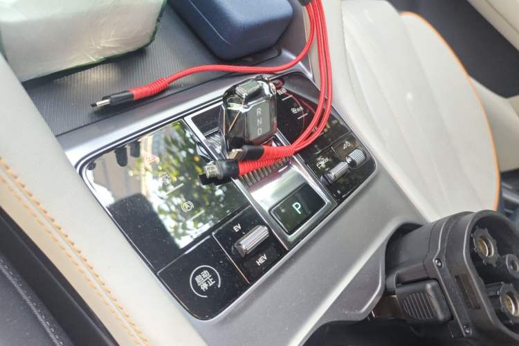 Used BYD Song PLUS New Energy 2024 HONOR Edition DM-i 110km Flagship PLUS Gear Lever