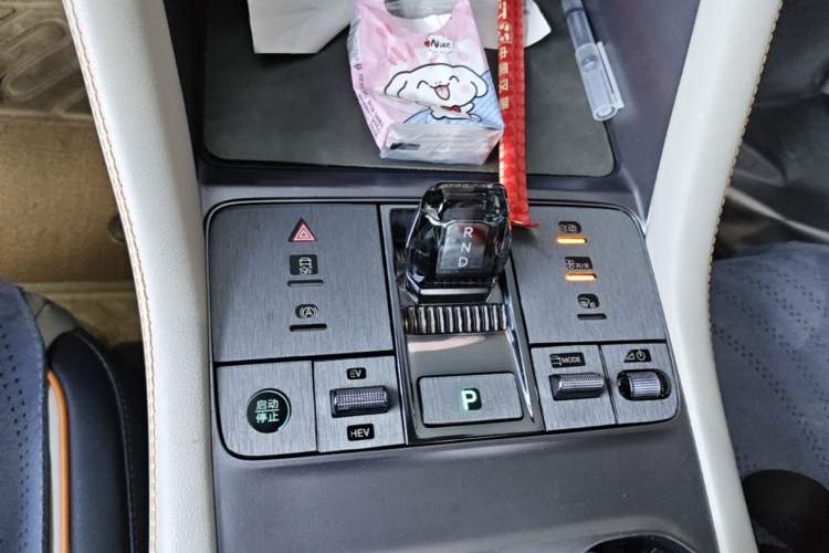 Used BYD Song PLUS New Energy 2024 HONOR Edition DM-i 110km Flagship Model Gear Lever