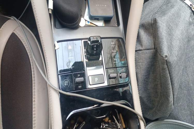 Used BYD Song PLUS New Energy 2024 HONOR Edition DM-i 110km Flagship PLUS Gear Lever