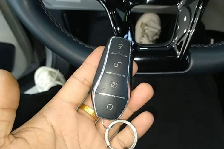 Used BYD Song PLUS New Energy 2024 Honor Edition EV 520km Premium Model Interior 1