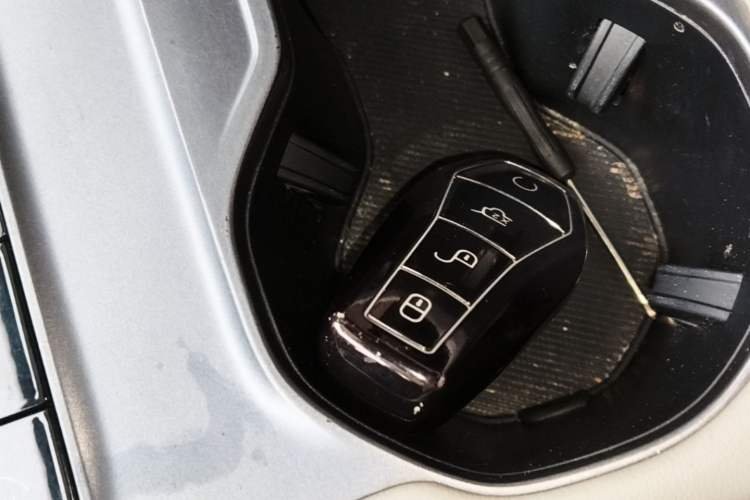 Used BYD Song PLUS New Energy 2024 Honor Edition EV 520km Luxury Model Interior 1