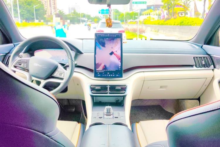 Used BYD Song PLUS New Energy 2024 HONOR Edition DM-i 110km Flagship PLUS Interior 2
