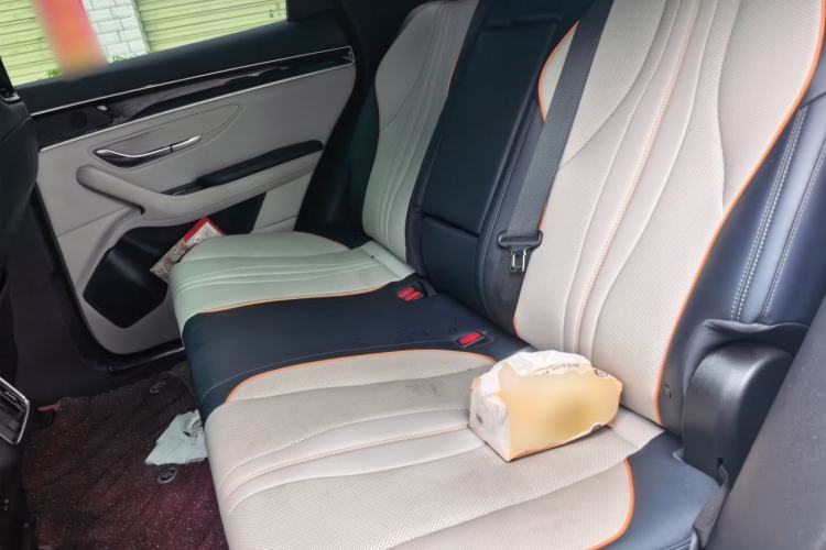 Used BYD Song PLUS New Energy 2024 HONOR Edition DM-i 110km Flagship PLUS Interior 4