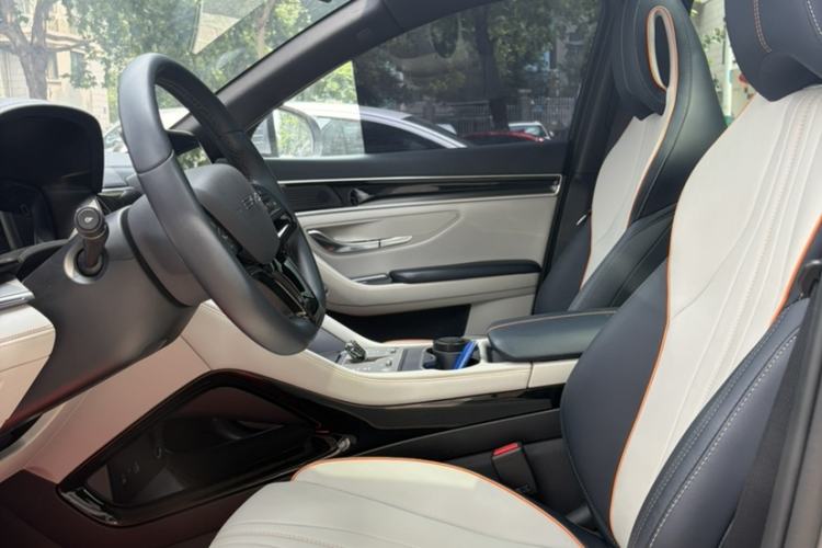 Used BYD Song PLUS New Energy 2024 Honor Edition EV 520km Luxury Model Interior 4