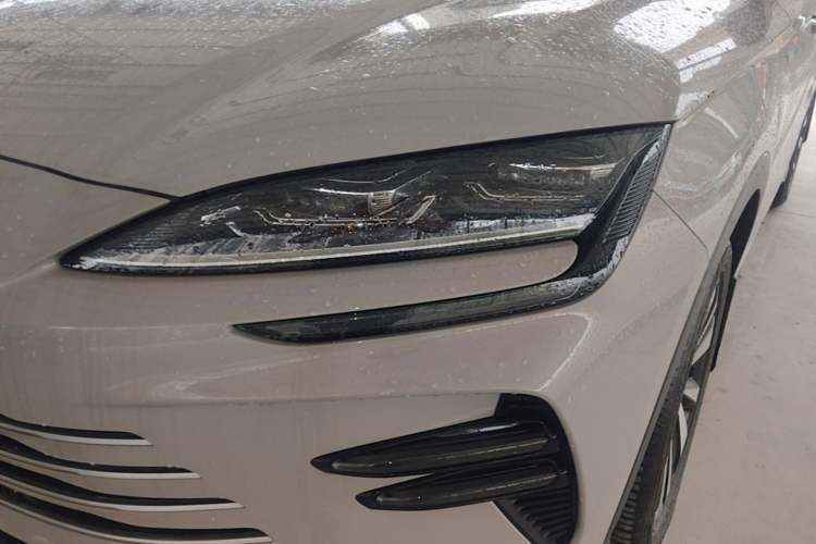 Used BYD Song PLUS New Energy 2024 HONOR Edition DM-i 110km Flagship Model Left Front Headlight