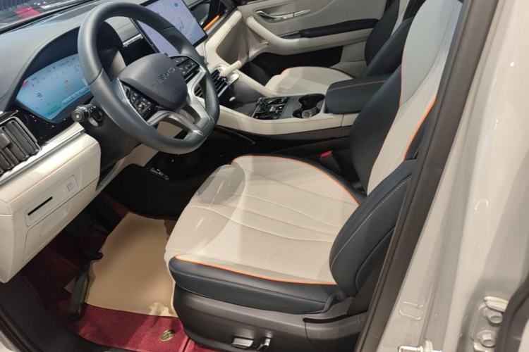 Used BYD Song PLUS New Energy 2024 HONOR Edition DM-i 150km Flagship PLUS Left Front Seat