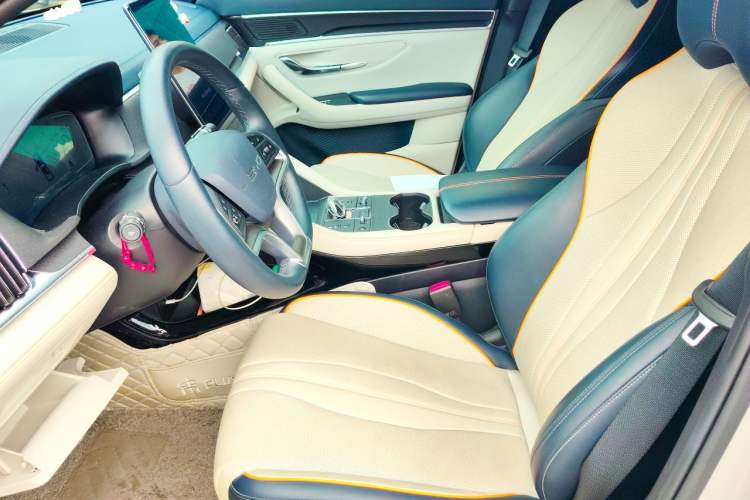 Used BYD Song PLUS New Energy 2024 HONOR Edition DM-i 110km Flagship PLUS Left Front Seat