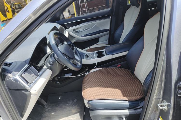 Used BYD Song PLUS New Energy 2024 HONOR Edition DM-i 150km Flagship PLUS Left Front Seat