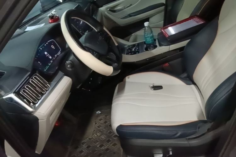 Used BYD Song PLUS New Energy 2024 HONOR Edition DM-i 110km Flagship Model Left Front Seat