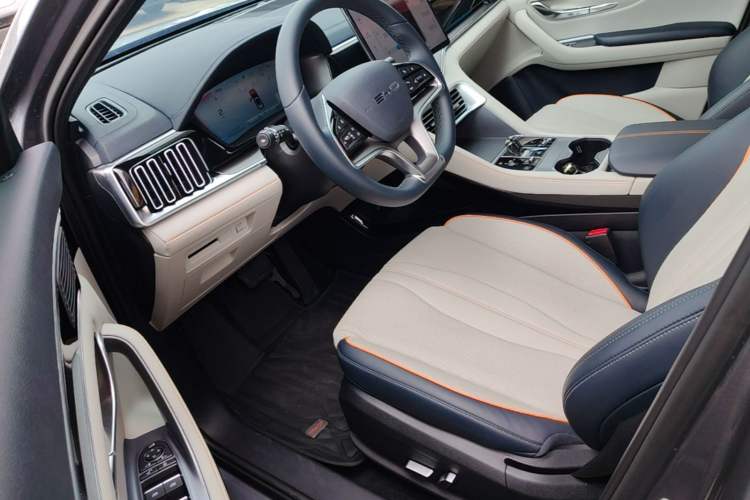 Used BYD Song PLUS New Energy 2024 HONOR Edition DM-i 110km Flagship PLUS Left Front Seat