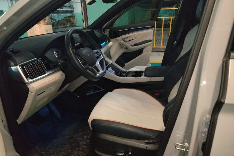 Used BYD Song PLUS New Energy 2024 HONOR Edition DM-i 110km Flagship PLUS Left Front Seat