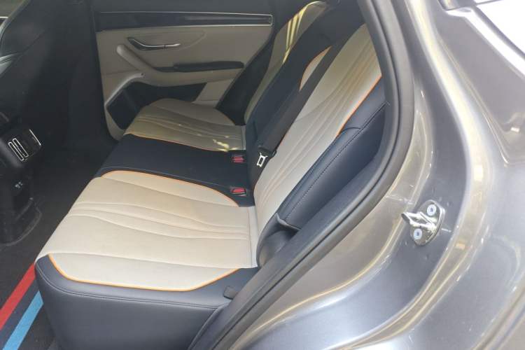 Used BYD Song PLUS New Energy 2024 HONOR Edition DM-i 110km Flagship PLUS Left Rear Seat
