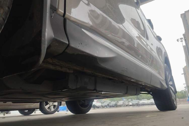 Used BYD Song PLUS New Energy 2024 HONOR Edition DM-i 110km Flagship Model Left Side Sill