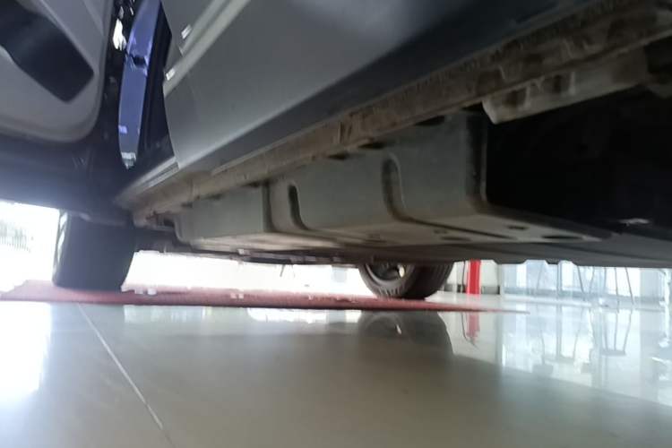 Used BYD Song PLUS New Energy 2024 HONOR Edition DM-i 110km Flagship PLUS Left Side Sill