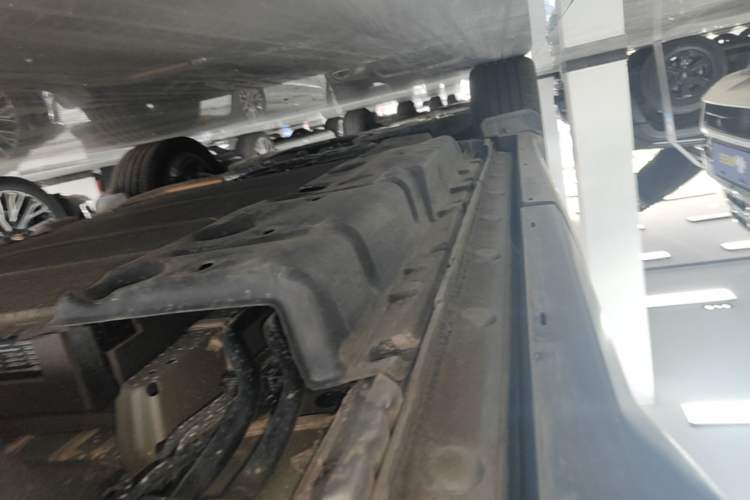 Used BYD Song PLUS New Energy 2024 HONOR Edition DM-i 110km Flagship PLUS Left Side Sill