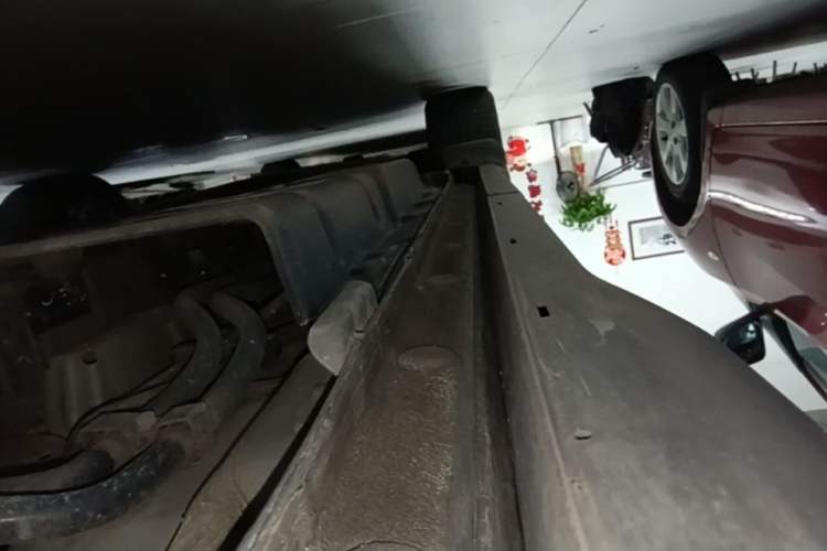 Used BYD Song PLUS New Energy 2024 HONOR Edition DM-i 110km Flagship Model Left Side Sill
