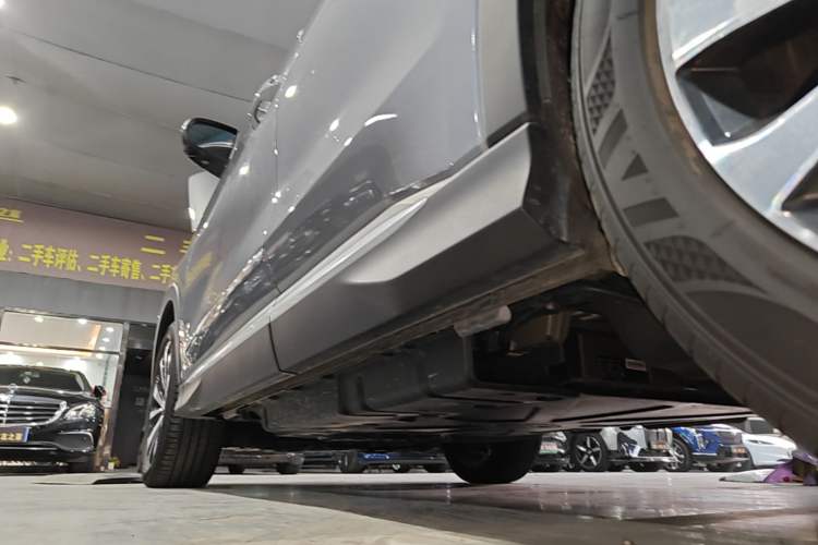 Used BYD Song PLUS New Energy 2024 HONOR Edition DM-i 110km Flagship PLUS Left Side Sill