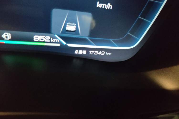 Used BYD Song PLUS New Energy 2024 HONOR Edition DM-i 110km Flagship PLUS Odometer Close Up