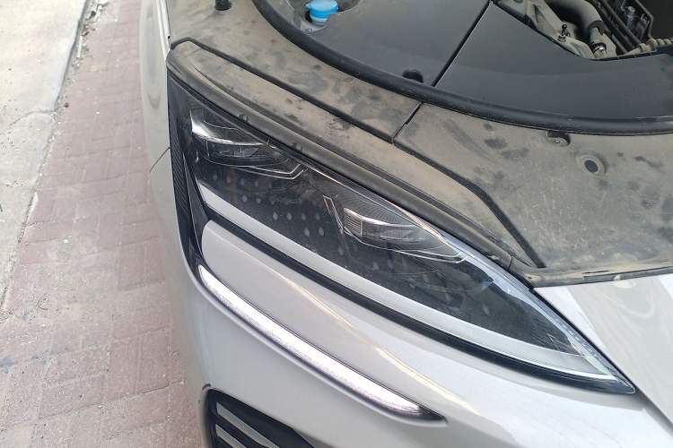 Used BYD Song PLUS New Energy 2024 HONOR Edition DM-i 110km Flagship PLUS Right Front Headlight