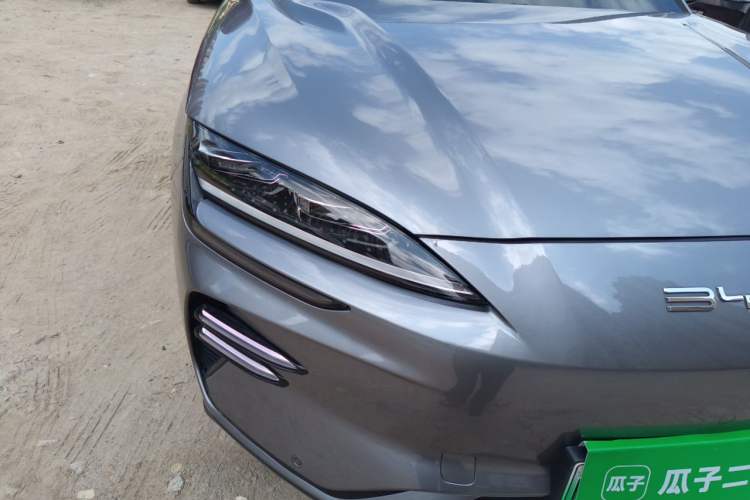 Used BYD Song PLUS New Energy 2024 Honor Edition EV 520km Luxury Model Right Front Headlight