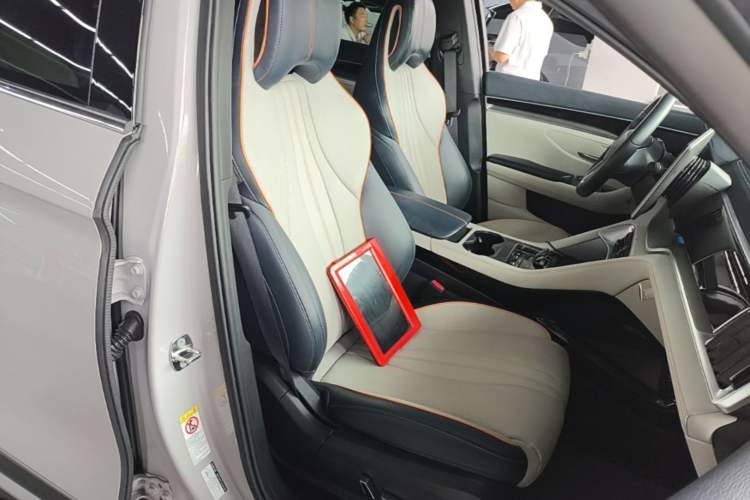 Used BYD Song PLUS New Energy 2024 HONOR Edition DM-i 110km Flagship PLUS Right Front Seat