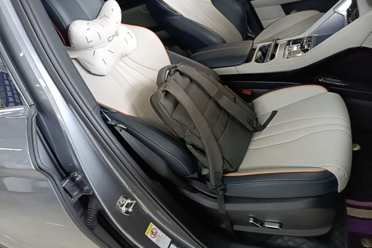 Used BYD Song PLUS New Energy 2024 HONOR Edition DM-i 110km Flagship PLUS Right Front Seat