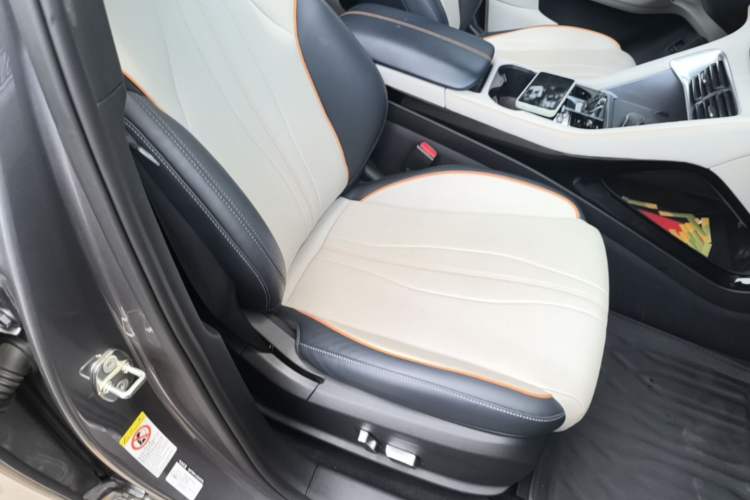 Used BYD Song PLUS New Energy 2024 Honor Edition EV 520km Premium Model Right Front Seat