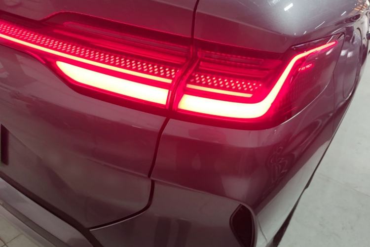 Used BYD Song PLUS New Energy 2024 HONOR Edition DM-i 110km Flagship Model Right Rear Taillight