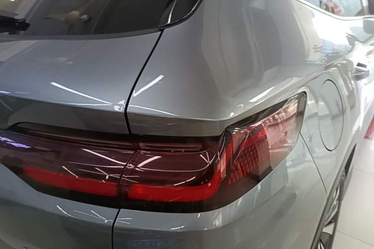 Used BYD Song PLUS New Energy 2024 HONOR Edition DM-i 110km Flagship PLUS Right Rear Taillight