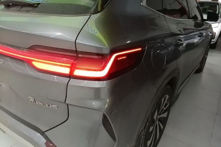 Used BYD Song PLUS New Energy 2024 HONOR Edition DM-i 110km Flagship Model Right Rear Taillight