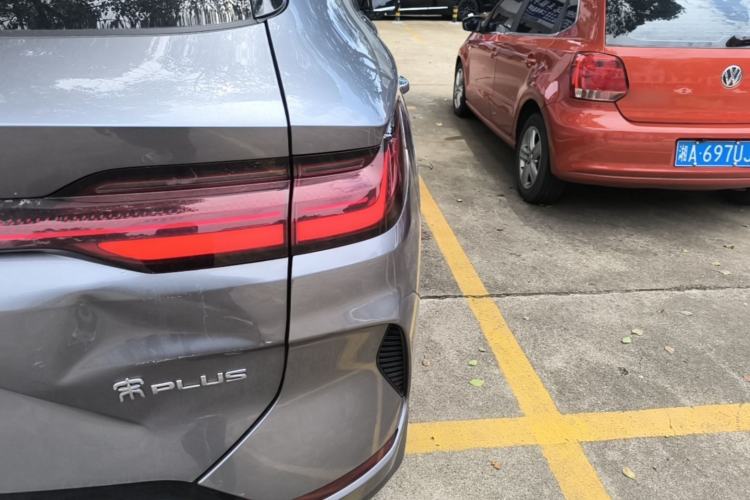 Used BYD Song PLUS New Energy 2024 Honor Edition EV 520km Premium Model Right Rear Taillight