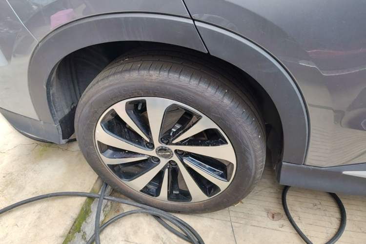 Used BYD Song PLUS New Energy 2024 HONOR Edition DM-i 110km Flagship PLUS Right Rear Wheel Hub