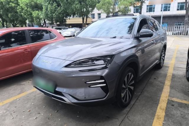 Used BYD Song PLUS New Energy 2024 Honor Edition EV 520km Premium Model
