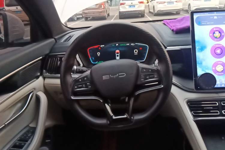 Used BYD Song PLUS New Energy 2024 HONOR Edition DM-i 110km Flagship Model Steering Wheel
