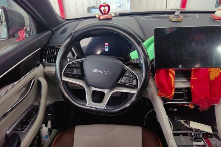 Used BYD Song PLUS New Energy 2024 HONOR Edition DM-i 110km Flagship PLUS Steering Wheel