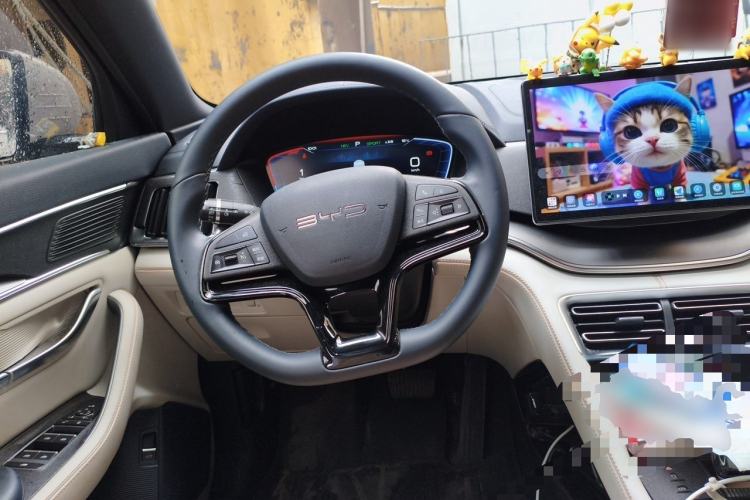 Used BYD Song PLUS New Energy 2024 HONOR Edition DM-i 71km Luxury Model Steering Wheel