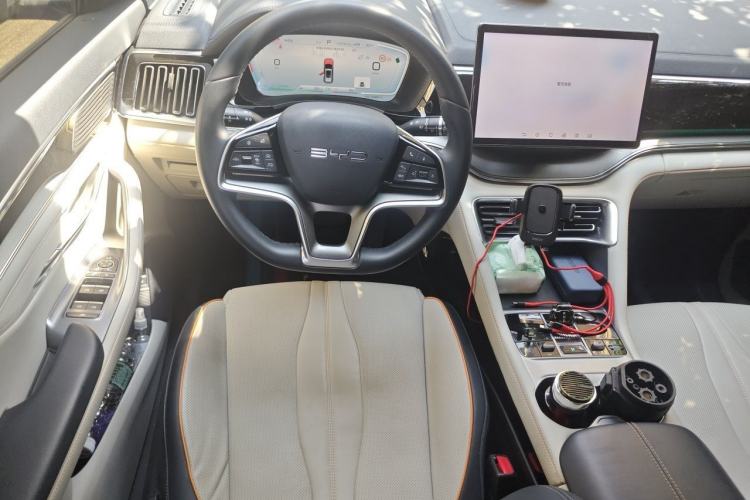 Used BYD Song PLUS New Energy 2024 HONOR Edition DM-i 110km Flagship PLUS Steering Wheel