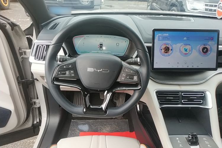 Used BYD Song PLUS New Energy 2024 HONOR Edition DM-i 110km Flagship Model Steering Wheel