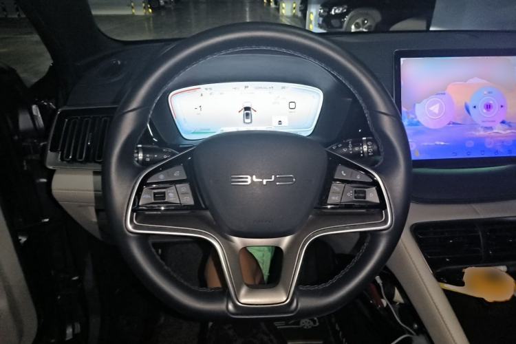 Used BYD Song PLUS New Energy 2024 HONOR Edition DM-i 110km Flagship PLUS Steering Wheel