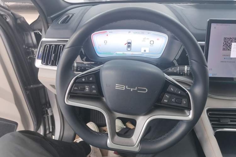 Used BYD Song PLUS New Energy 2024 HONOR Edition DM-i 110km Flagship PLUS Steering Wheel