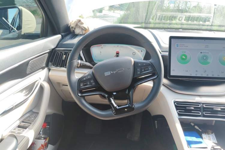 Used BYD Song PLUS New Energy 2024 HONOR Edition DM-i 110km Flagship Model Steering Wheel